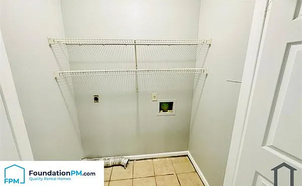 8259 Cedar Chest Dr — Photo 17