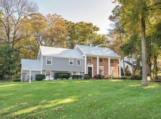 24 Tanglewood Dr, Summit, NJ 07901