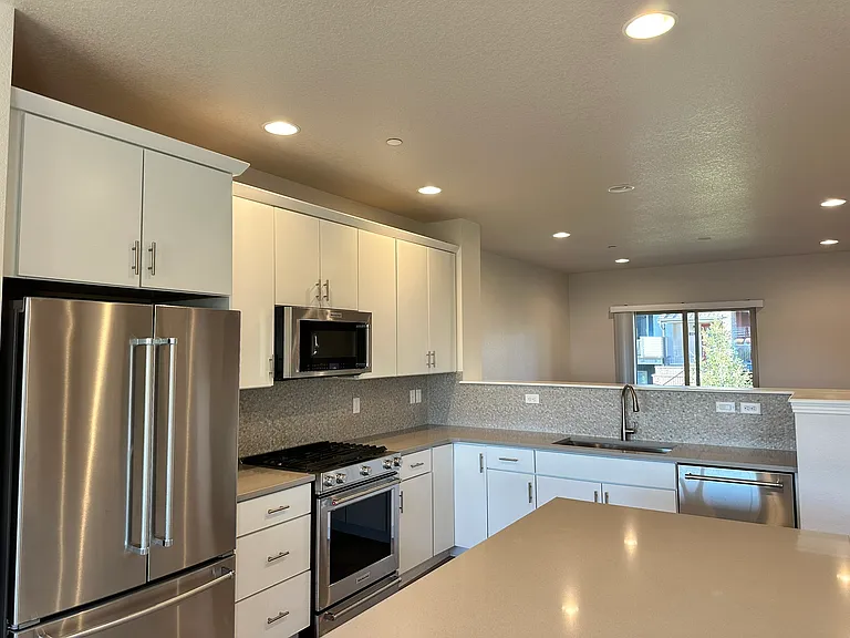 1023 Leonard Ln — Photo 11