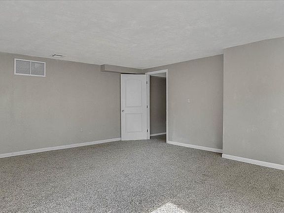 5th image of 139 Pinecrest Dr