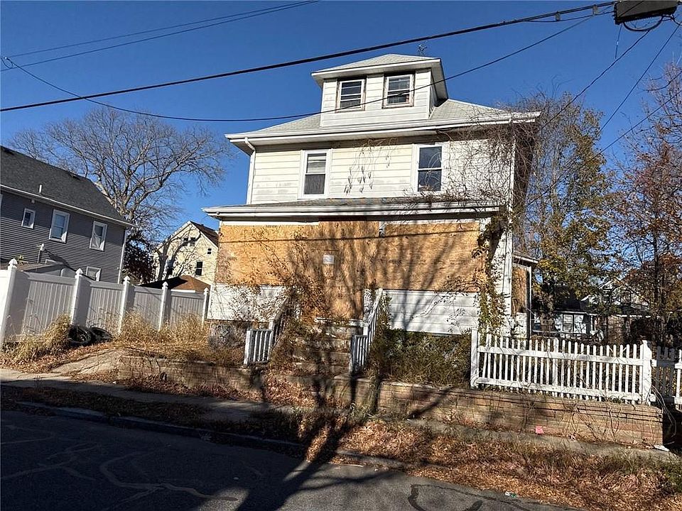 1st image of 139 Babcock St