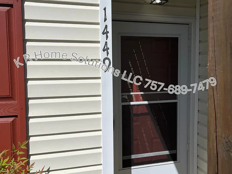 1449 Olivewood Ct — Photo 1