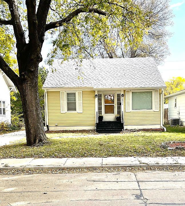 1st image of 2311 Grand Island Ave
