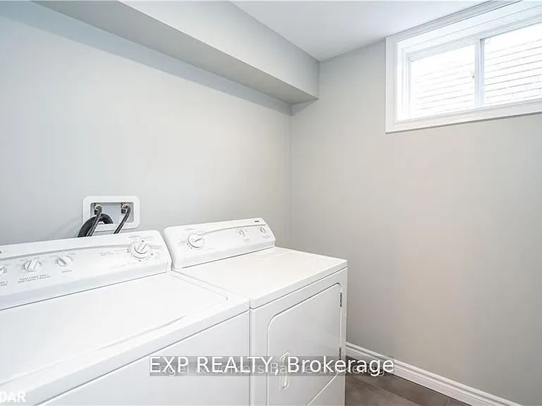 19 Loon Ave #LOWER LEVEL — Photo 7