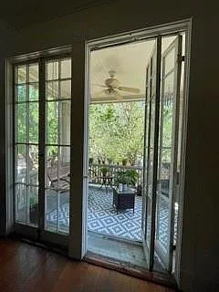 2306 Octavia St — Photo 25