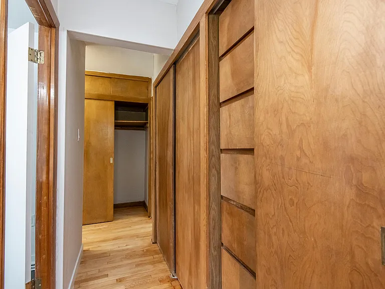 3500 S Clement Ave — Photo 24