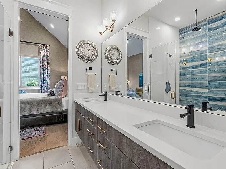 1000 Ellingson Ln #1 — Photo 21