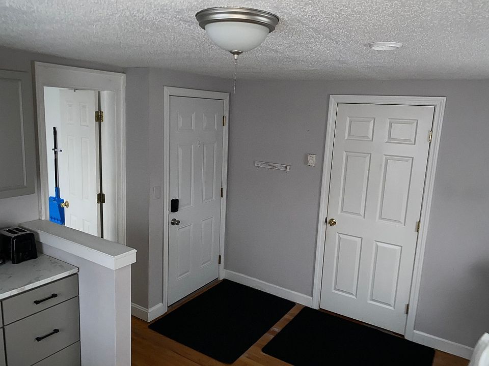 1st image of 452 East St #1AF