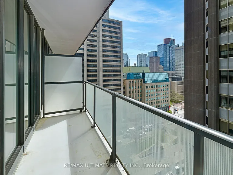 426 University Ave #1106 — Photo 9