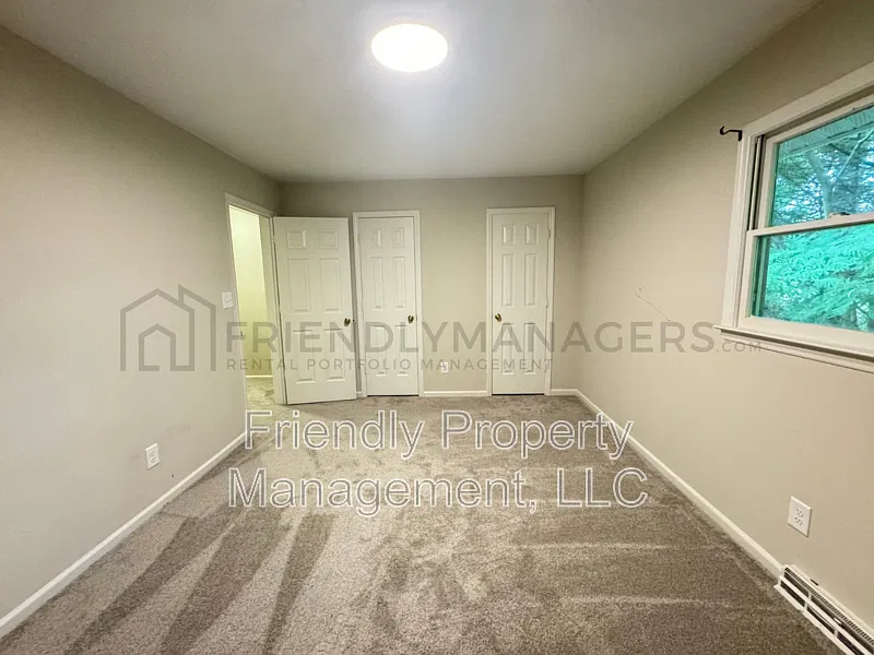2 bed, 1.5 bath, $1,195 — Photo 2
