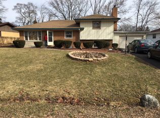 7801 Brookhaven Ave, Darien, IL