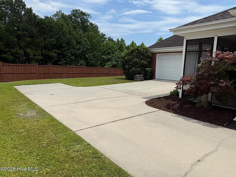 7820 Sanderling Pl — Photo 33