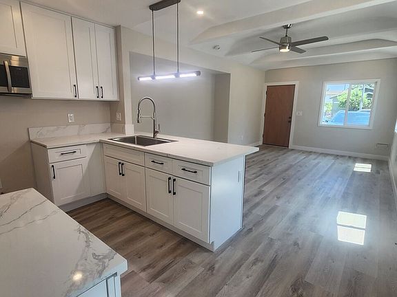 4th image of 8137 Beechwood Ave