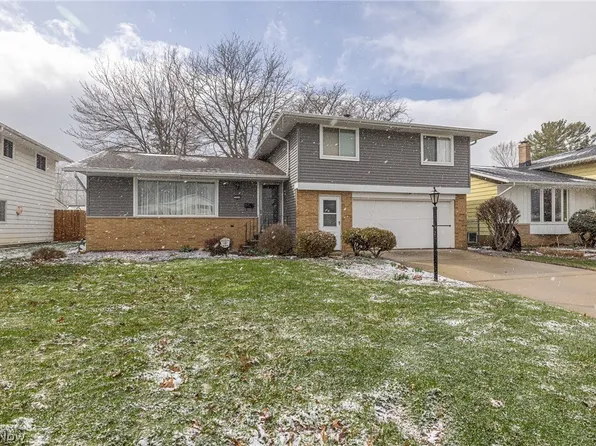 7550 Daytona Dr, Parma, OH 44134