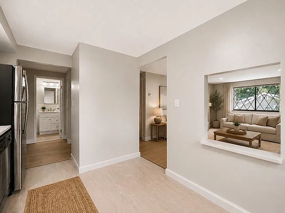 3rd image of 12 Melrose Ter #9