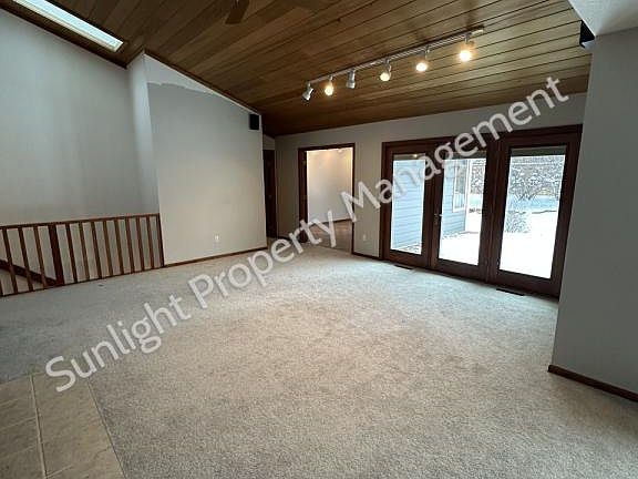 3rd image of 2940 Rimrock Rd Unit 2