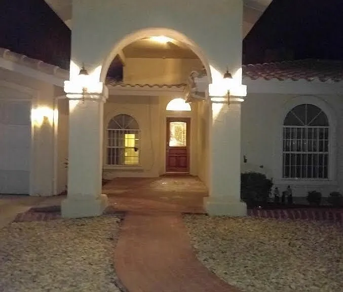 7417 Mission Viejo Dr — Photo 2