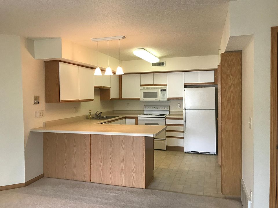 Open floor plan!