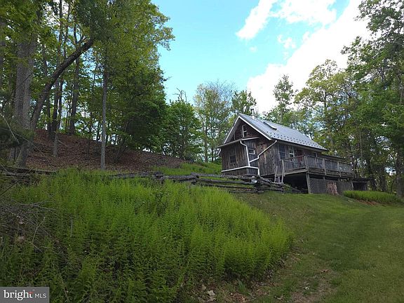 5th image of 152 Sharps Ridge Ln