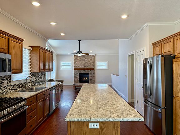 3rd image of 20922 Cattail Rd