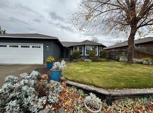 3160 Cheltenham Way, Medford, OR 97504