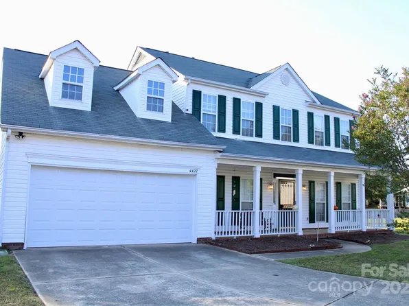 4427 Chadsworth Ct, Charlotte, NC 28269