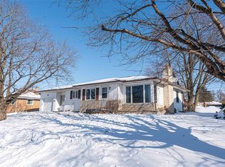 413 Pleasant St, Elizabeth, IL 61028