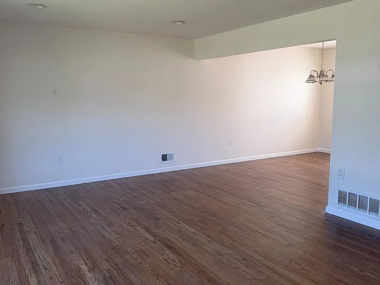13 Oakwood Dr — Photo 16