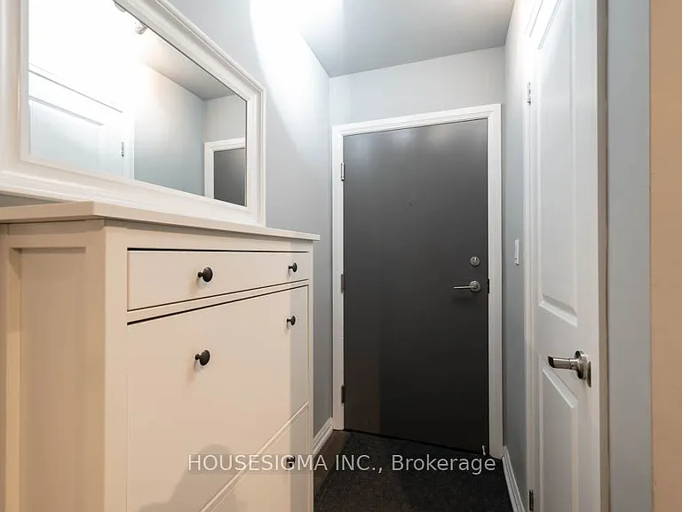35 Hayden St #1015 — Photo 6