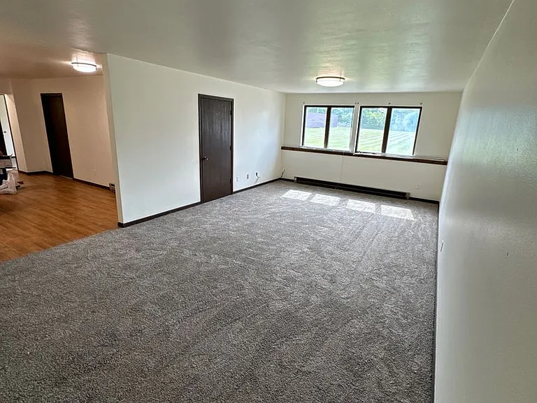 253 S Ridge St — Photo 13