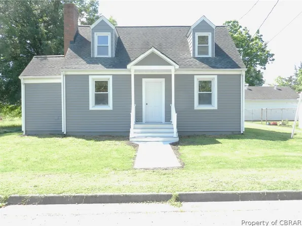 516 16th St, West Point, VA 23181