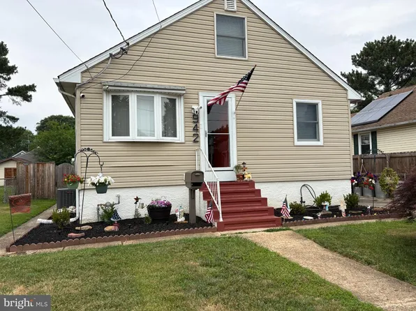 942 Woodlynn Rd, Essex, MD 21221