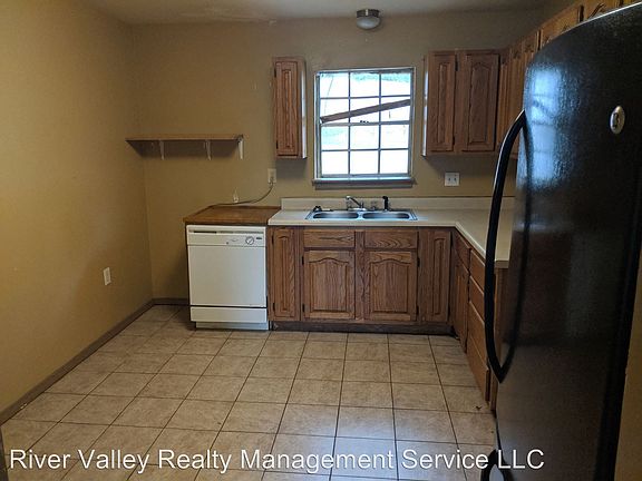 3rd image of 1910 S El Paso Ave APT 11