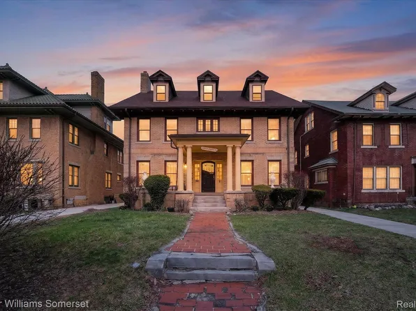 1986 W Boston Blvd, Detroit, MI 48206