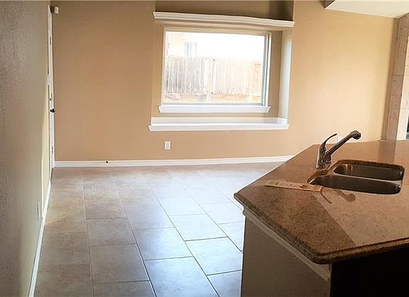 3rd image of 11086 Golden Pond Dr