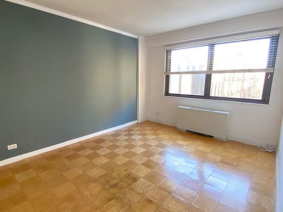 5th image of 300 W 55th St APT 5A