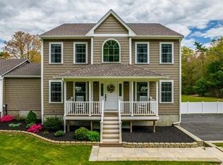 46 Forge Rd, Assonet, MA 02702