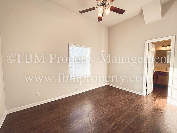 3rd image of 906 W Knox St