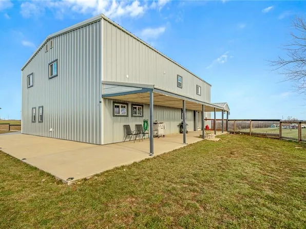 9414 Greenton Rd, Odessa, MO 64076