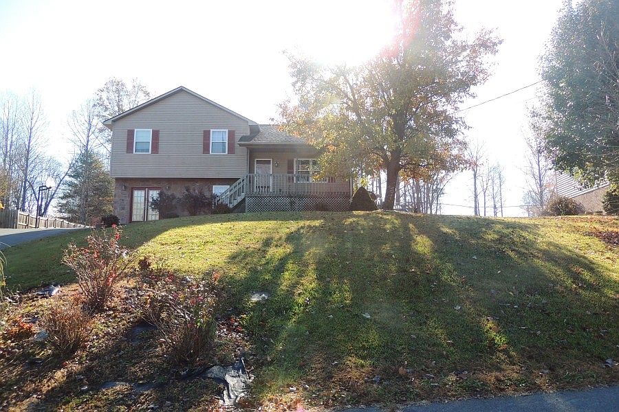 2nd image of 316 Harr Dr