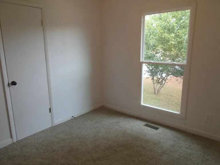 6827 Kizer Dr — Photo 13