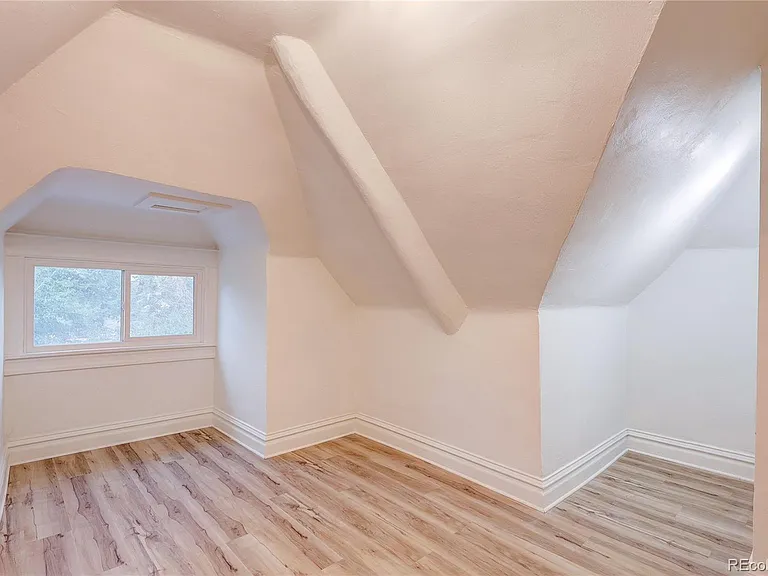 1036 W 9th Ave — Photo 30