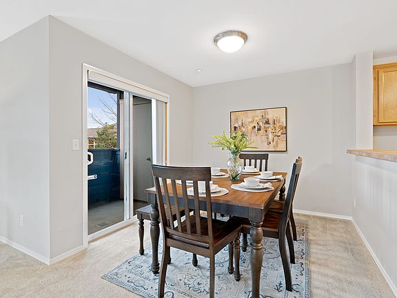 4th image of 1652 25th Pl NE Unit 204