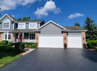 1610 Castlebar Rd, McHenry, IL 60050