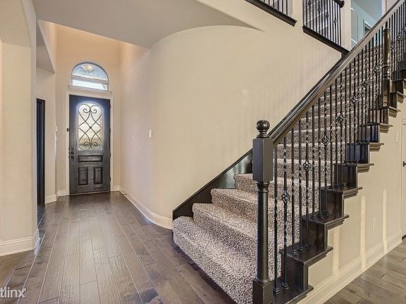3rd image of 12716 Forest Glen Ln