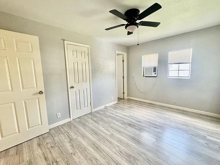 6702 Fulton St #8 — Photo 7