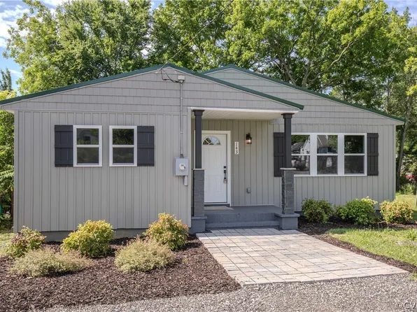 143 Charlotte Ave, Colonial Heights, VA 23834