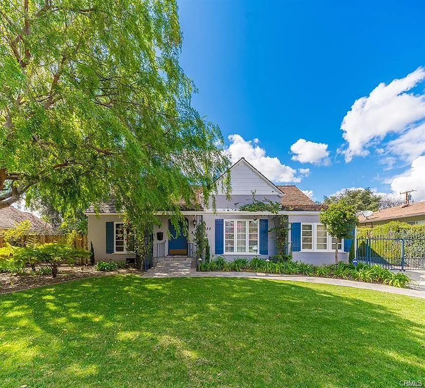 555 Sierra Madre Blvd — Photo 1