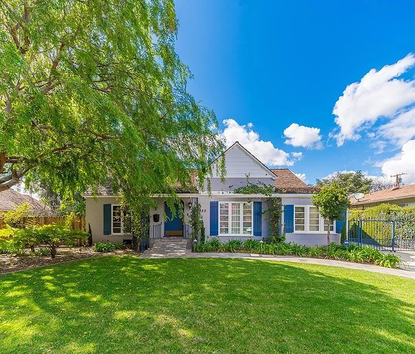 555 Sierra Madre Blvd