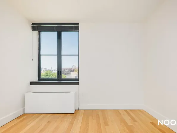 487 Keap Street image 8 of 22